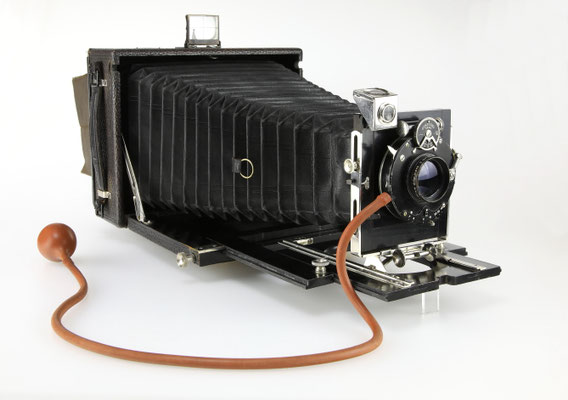 SUTER BASEL  Klappbare-Universal-Kamera 13x18cm  ~ 1903  © engel-art.ch