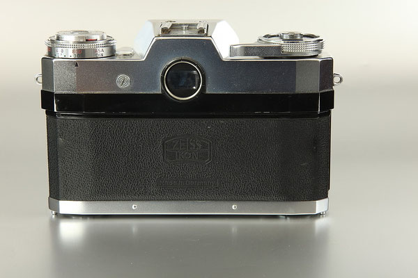 ZEISS Ikon Contaflex Super Neu  ©  engel-art.ch