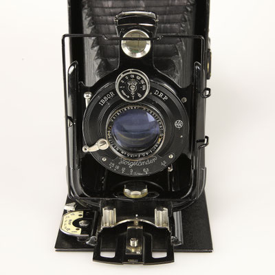 VOIGTLÄNDER VAG drittes Modell 1930   ©  engel-art.ch