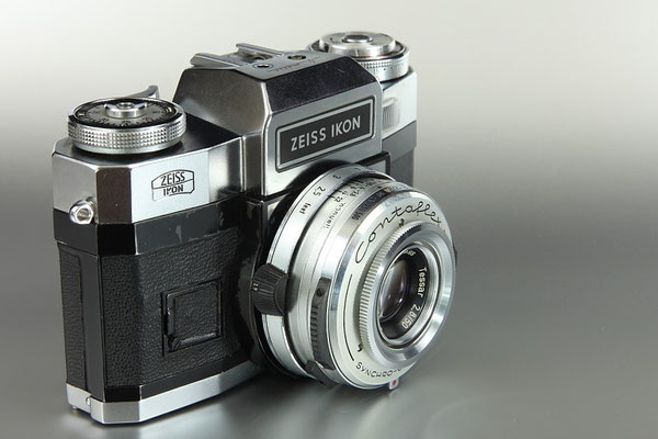 ZEISS Ikon Contaflex Super BC  ©  engel-art.ch