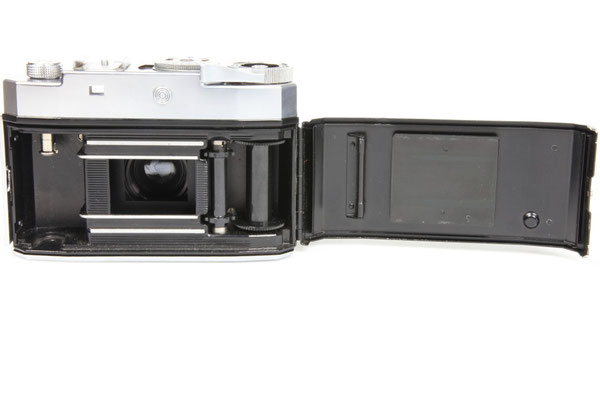ZEISS Ikon Contina IIa 527/24  ©  engel-art.ch