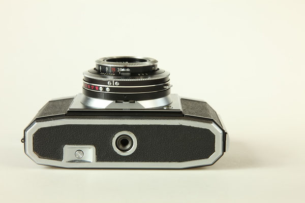 ZEISS Ikon Contina-matic III  ©  engel-art.ch