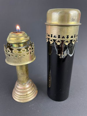 Rotlichtlampe ~1888 Kerzenlampe f. Reise  ©  engel-art.ch