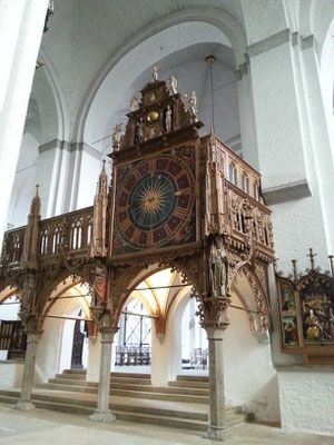 Die Kirchenuhr stammt aus dem Jahr 1628