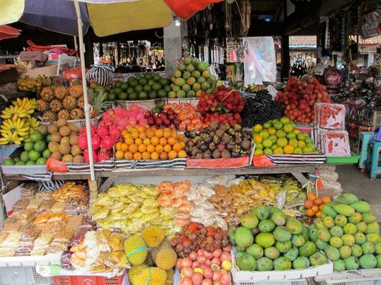 Bedugul Local Market - a colourful experience - and famous for his fruit and vegetable crackers