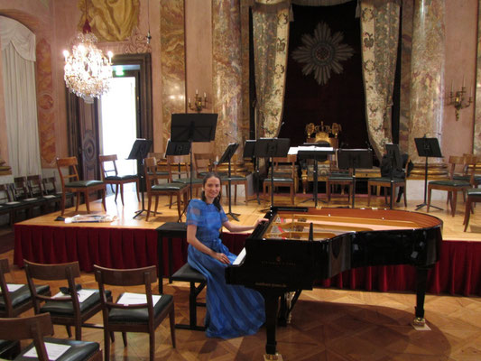 Schloss Ludwigsburg 2012 (shortly before performing with Chamber Orchestra "Concerto Ludwigsburg")  © Foto: privat