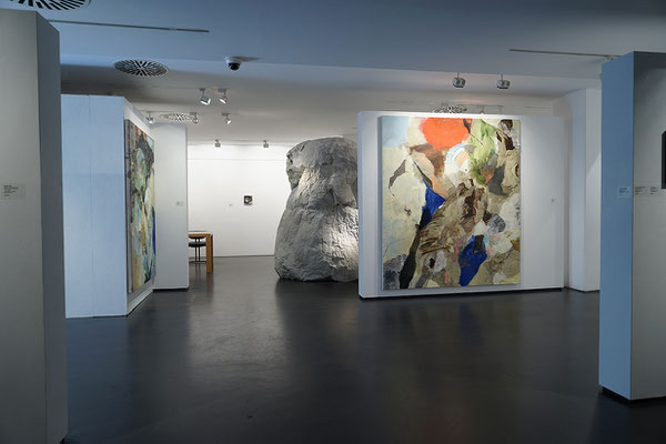 Anna Bittersohl | tiny are the walls and flat is the roof (exhibition view) | 2022 | Galerie Schlichtenmaier | Stuttgart