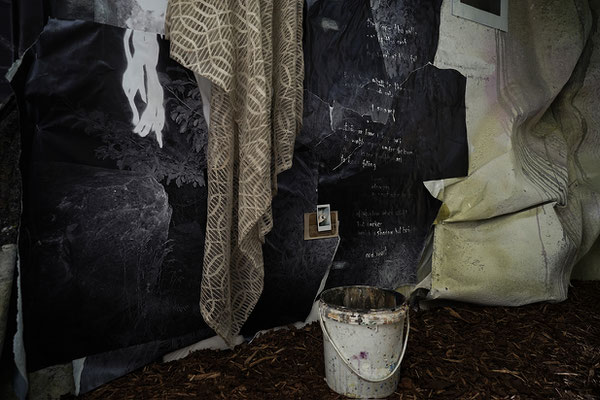 Anna Bittersohl | tiny are the walls and flat is the roof (exhibition view) | 2022 | Galerie Schlichtenmaier | Stuttgart