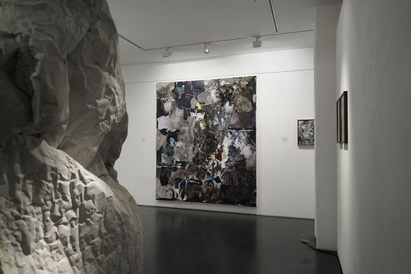 Anna Bittersohl | tiny are the walls and flat is the roof (exhibition view) | 2022 | Galerie Schlichtenmaier | Stuttgart