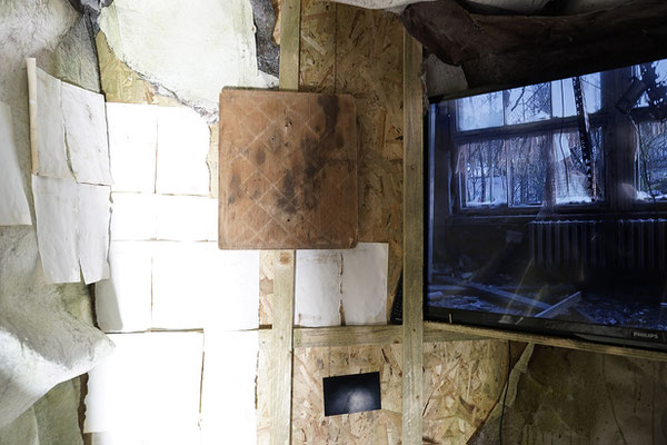 Anna Bittersohl | tiny are the walls and flat is the roof (exhibition view) | 2022 | Galerie Schlichtenmaier | Stuttgart