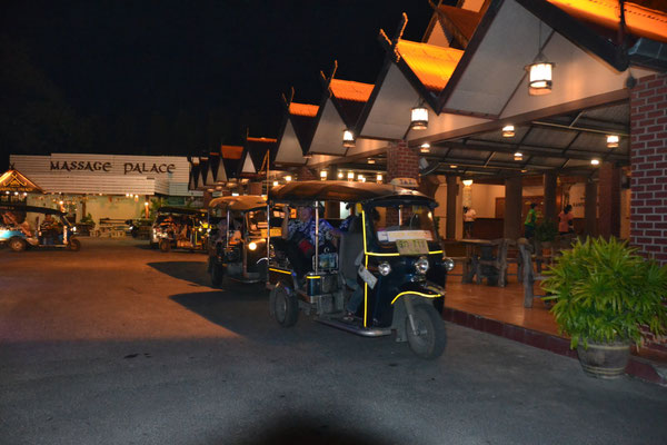 Tuk tuk !!!!quelques frayeurs!!!!