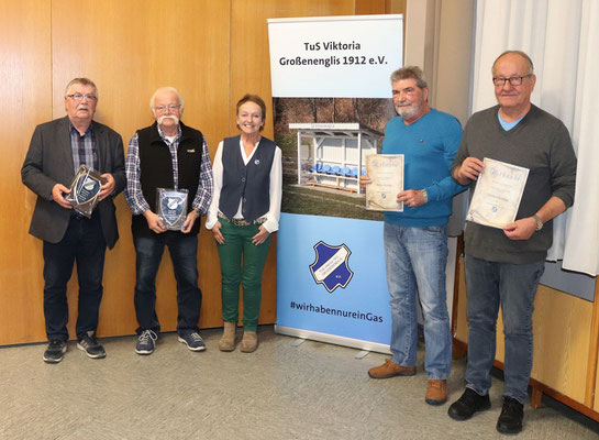 Foto: v.l. Walter Czech, Werner Wetter, 1. Vorsitzende Birgitt Fasshauer, Helmut Mahnke und Günther Beisheim. 