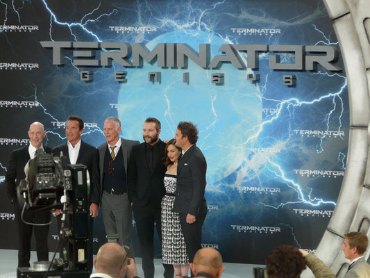 Terminator Genisys - J K Simmons - Arnold Schwarzenegger - Alan Taylor - Jai Courtney - Emilia Clarke - Jason Clarke - kulturmaterial