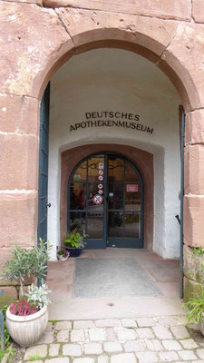Eingang zum deutschen Apothekenmuseum