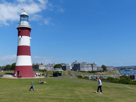 Smeaton's Tower & Blick auf die Zitadelle