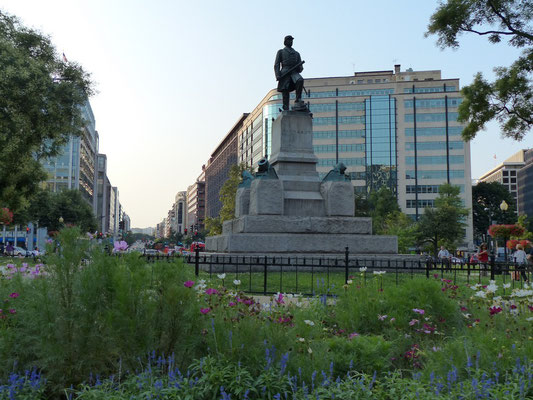Ferragut Square