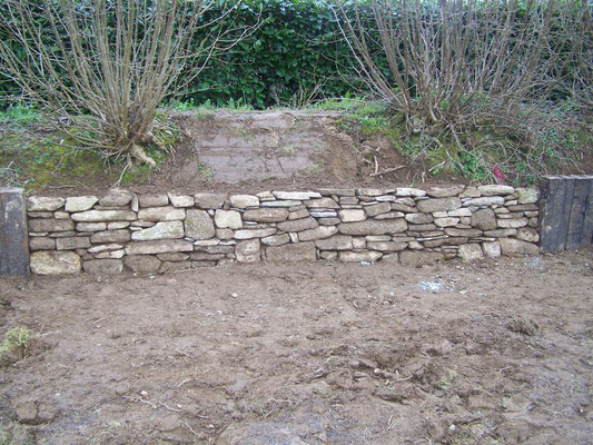 Muret terre pierre (talus breton)