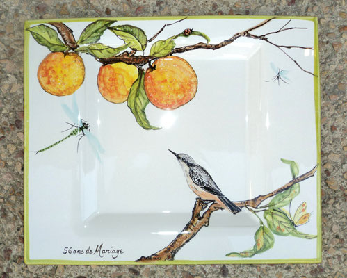 Commemorative plate for a wedding with a nuthatch.