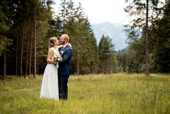 Heiraten am Berg Hörnle Berghochzeit Fotografin Bergliebe Hochzeitsfotografin Garmisch-Partenkirchen Pflegersee