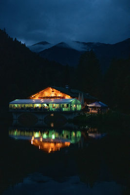 Heiraten am Berg Hörnle Berghochzeit Fotografin Bergliebe Hochzeitsfotografin Garmisch-Partenkirchen Pflegersee