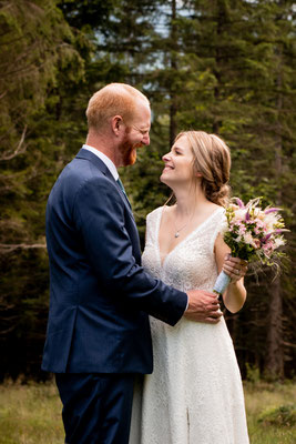 Heiraten am Berg Hörnle Berghochzeit Fotografin Bergliebe Hochzeitsfotografin Garmisch-Partenkirchen Pflegersee