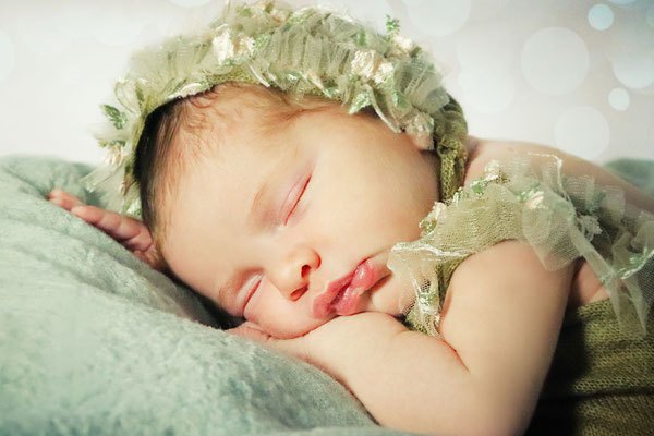 #baby #köln #kleve #kleinermann #mädchen #newborn #babyglücklich #familie #endlichzudritt #glücklich #babyglück #newbornshooting