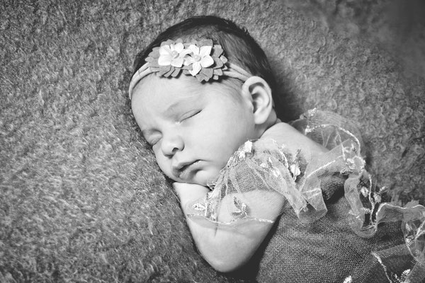#baby #köln #kleve #kleinermann #mädchen #newborn #babyglücklich #familie #endlichzudritt #glücklich #babyglück #newbornshooting