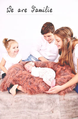 #baby #köln #kleve #kleinermann #mädchen #newborn #babyglücklich #familie #endlichzudritt #glücklich #babyglück #newbornshooting