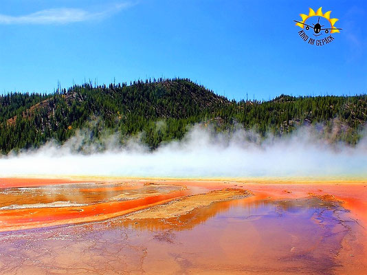 Der Grand Prismatic Spring im Yellwostone Nationalpark.