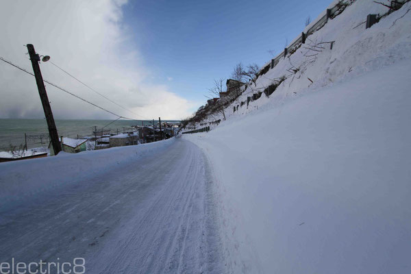 Walking to Asari station - winter