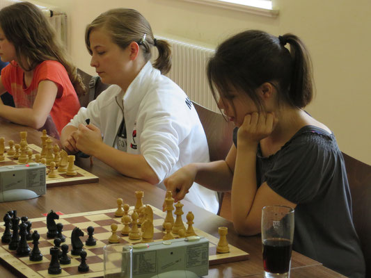 O-Ton von Anita Tusch (CLIQUE): Einfach Klasse Eure Chess-Ladies!