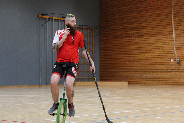 Einradhockey Schweizer Nationallmanschaft am Turnier in Möhrfelden