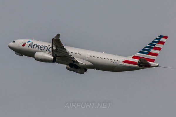 American Airlines / Airbus A330-200 / N279AY / 