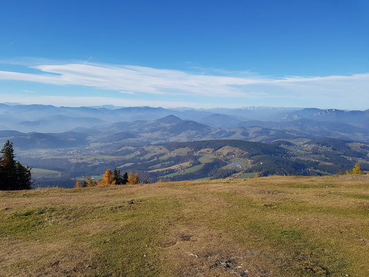 Blick vom Westkreuz am Schöckl Richtung Semriach