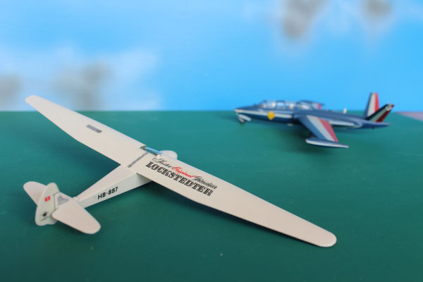 Rolf Metze's Castel in 1:72 (plus eine Fouga Magister - Patrouille de France)
