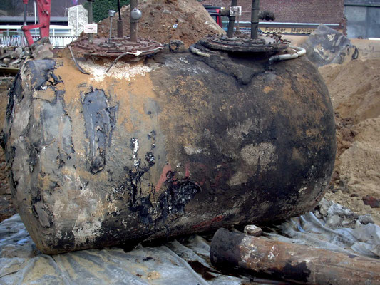 Heizöltank nach dem Ausbau