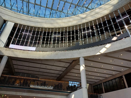 Montage LED-Panoramawand - Haus der Geschichte Bonn 2024