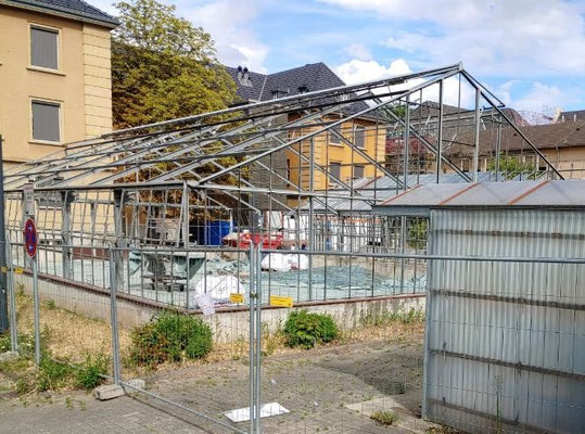 Rückbau und Schadstoffsanierung Gewächshäuser Uni Bonn 2022