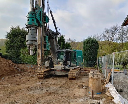 Verbau durch Bohrpfähle MFH in Holzlar