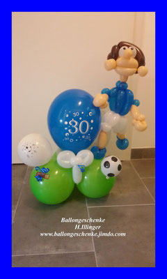 Fußballer mit 2 Motivballons  _     Preis 18,00