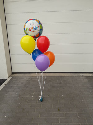 Ballonstrauß bunt 5 Latexballons ca 27,5 cm + 1 Motivfolienballon  - 21,50€
