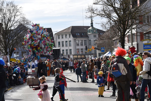 Nr. 1017 / 03.03.19 / Bassersdorf Fastnacht-Umzug / 6000 x 4000 / JPG-Datei