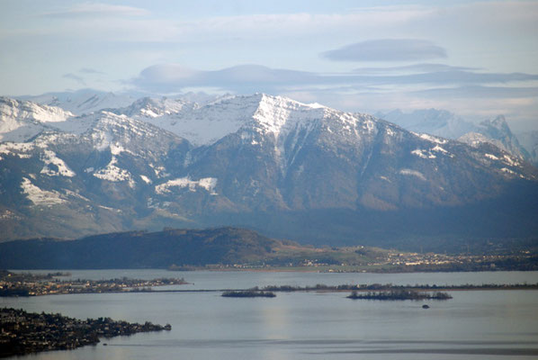 Nr. 304 / 03.01.2012 / Zürichsee, Blick Richtung Osten / 3872 x 2592 / JPG Datei