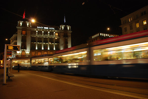 Nr. 2050 / 23.02.2011 / Zürich Paradeplatz / 3872 x 2592 / JPG-Datei