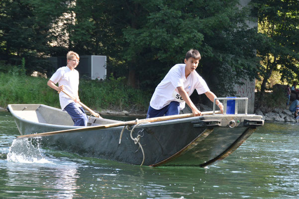 Nr. 2504 / 18.08.2013 / Dietikon, Limmat, Jungpontonier-Wettfahren / 6016 x 4000 / JPG-Datei