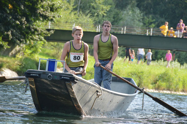 Nr. 2500 / 18.08.2013 / Dietikon, Limmat, Jungpontonier-Wettfahren / 6016 x 4000 / JPG-Datei