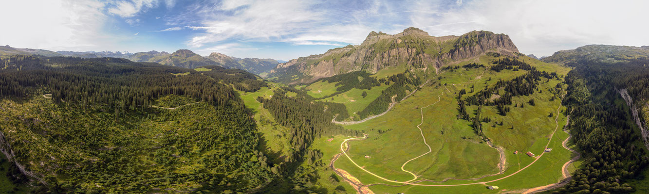 Unterhalb Praggelpass, Blickwinkel 360