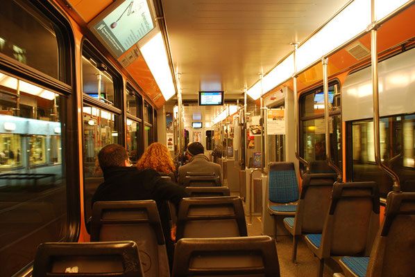 Nr. 2053 / 23.02.2011 / Zürich Paradeplatz / 3872 x 2592 / JPG-Datei