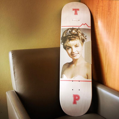 Laura Palmer Skateboard Twinpeaks Serie Kult 