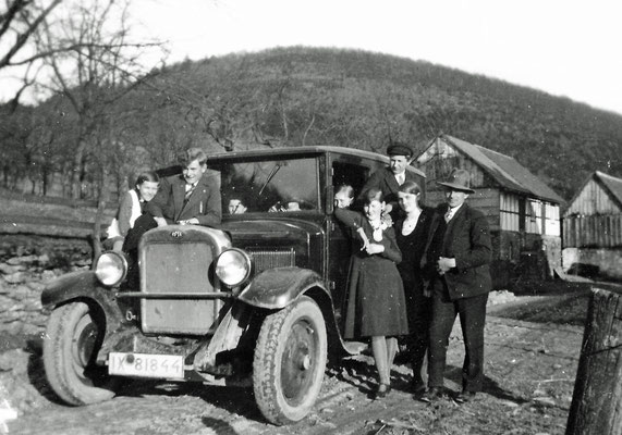 Pension Pletzinger in Lüdingheim: Gästetransport 1934 mit einem Opel Automobil